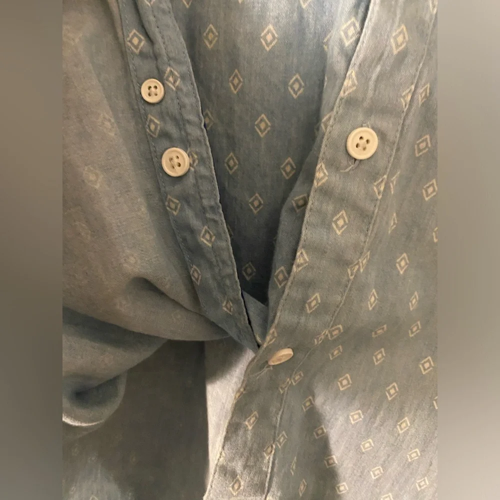 Light Blue Pattern Shirt - Picture 4 of 5